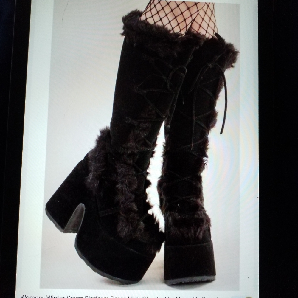 Demonia  camel 311 black platform boot
